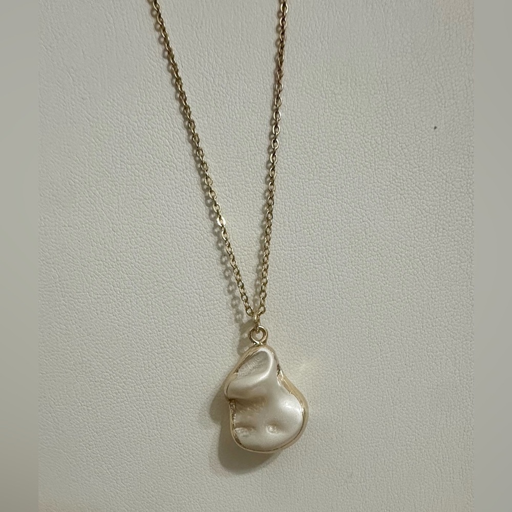Express mop pendant, double strand gold tone necklace nwt - Picture 2 of 4